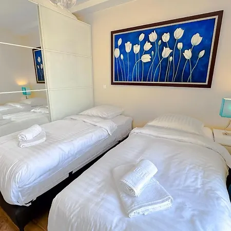Pradignac - Beautiful 2 Bedroom Center Of *