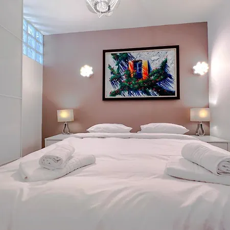 Apartment Pradignac - Beautiful 2 Bedroom Center Of Cannes